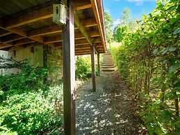 Forest-edge Hideaway, Bouillon