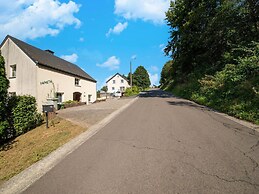 Forest-edge Hideaway, Bouillon