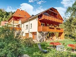 Rustic Black Forest Getaway