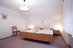 Apartment With Garden