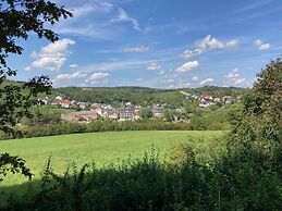 Comfy Apartment in Zendscheid near Forest