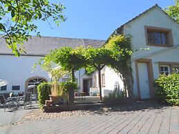 Flat in Meisberg With In-house Catering