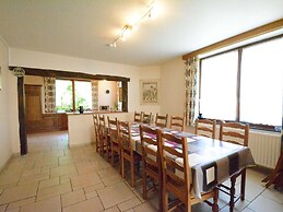Spacious Retreat, Daverdisse