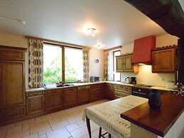 Spacious Retreat, Daverdisse
