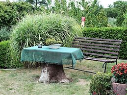 Apartment in Proseken With Garden