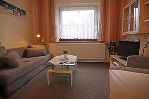Apartment in Proseken With Garden