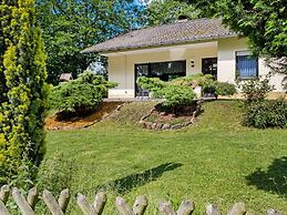 Feusdorf Forest Bungalow