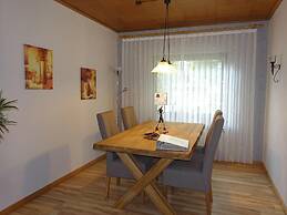 Feusdorf Forest Bungalow
