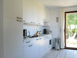 Spacious House With Beautiful Terrace