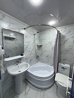 Hotel Billuri Sitora