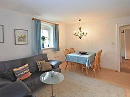 Tranquil Garden Apartment
