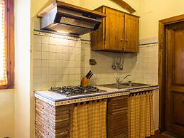 Rustic Mansion in Pian di Sco