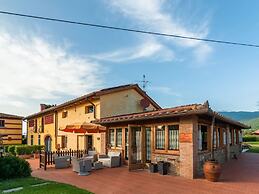 Rustic Mansion in Pian di Sco