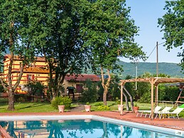 Rustic Mansion in Pian di Sco