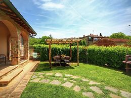 Tuscan Retreat With Pool
