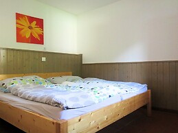 Geraumiges Ferienhaus im Kellerwal mit Terrasse