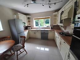 Drayton Manor House