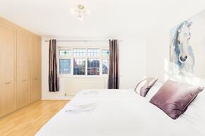 Drayton Manor House