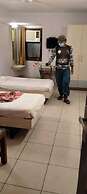 Lals Plaza Hotel
