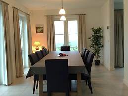 Sint-amands Country Escape