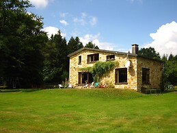 Rustic Retreat in Houvegne