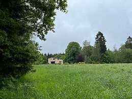 Rustic Retreat in Houvegne
