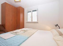 Apartment 1774