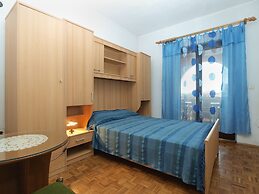 Apartment 1775