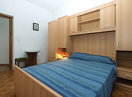Apartment 1775