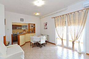 Apartment 1779