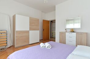Apartment 1779