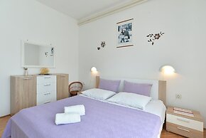 Apartment 1779