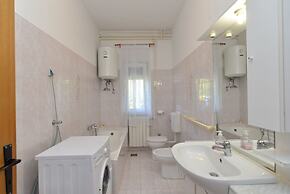 Apartment 1779