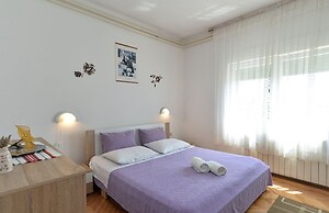 Apartment 1779
