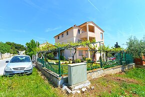 Apartment 1779