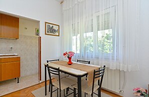 Apartment 1779