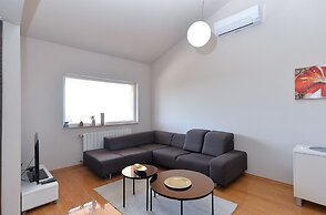 Apartment 1779