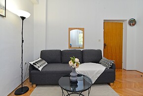 Apartment 1779