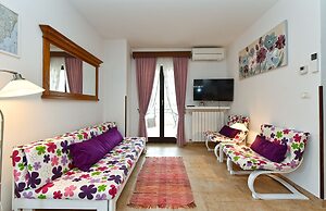 Apartment 1787