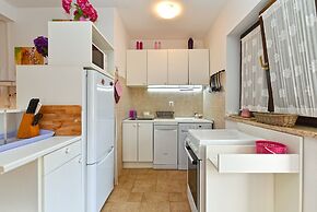 Apartment 1787