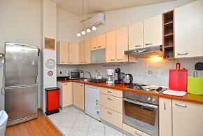 Apartment 1791