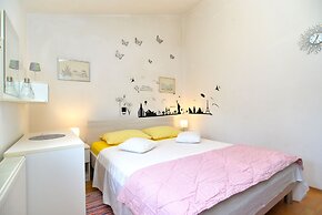 Apartment 1791