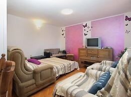 Apartment 1794