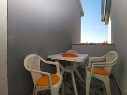 Apartment 1800