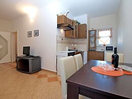 Apartment 1800