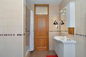 Apartment 1807