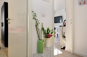 Apartment 1811
