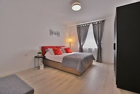 Apartment 1811