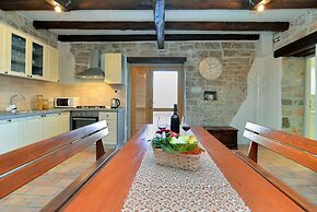 Apartment 1814