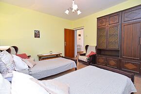 Apartment 1817